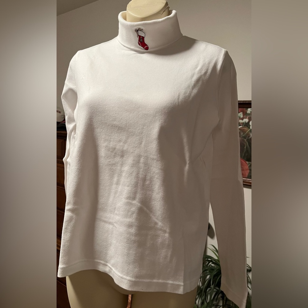 Like New White Christmas Turtleneck